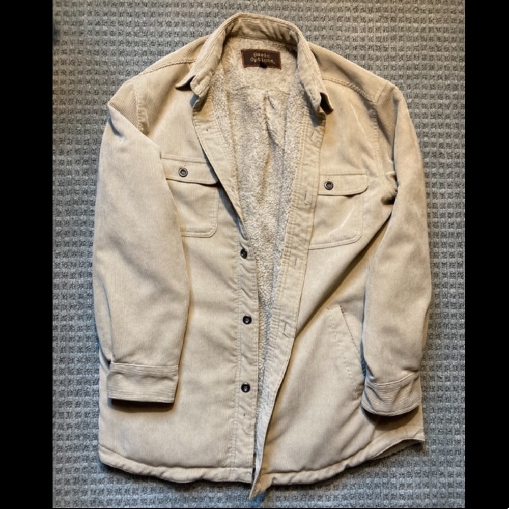 Basic Options: Beige cortoroise coat with wool interior